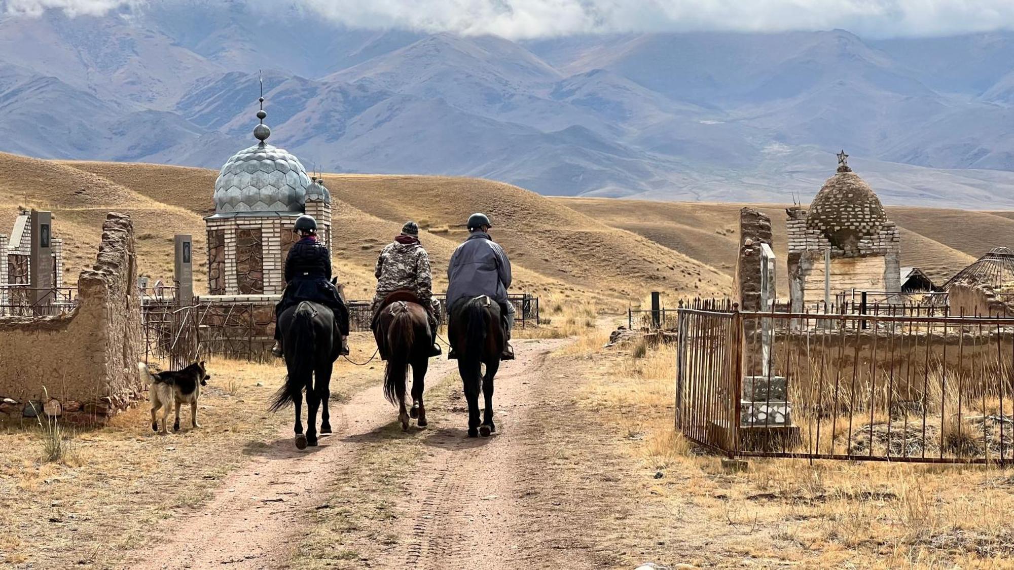 Kyzart Hotel & Horse Tours Bagysh 外观 照片